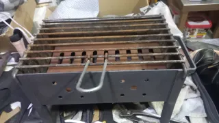 Barbacoa de forja metálica