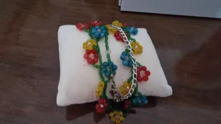 Collana fiori perline