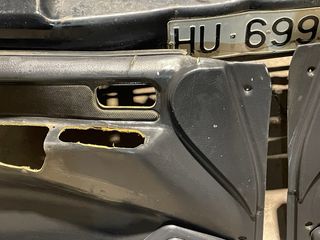 Paneles de puerta Nissan Terrano 2 año 2003