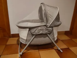 Cuna de bebé Kinderkraft casi sin uso.