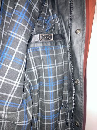 Parka Fox color negro