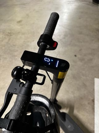 Patinete Eléctrico Pro2  Segway-Ninebot Con casco