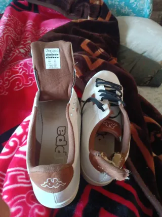 Zapatillas Kappa Blancas y Marrones