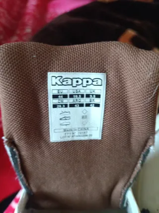 Zapatillas Kappa Blancas y Marrones