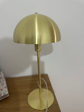 Lámpara de mesa Sklum dorada metal