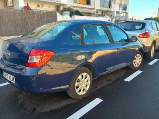 Renault Symbol  2010