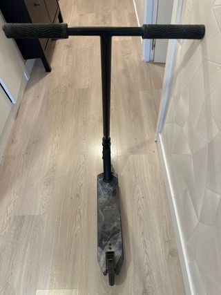 Patinete negro Maven