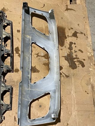 Calandra para Nissan Terrano 2