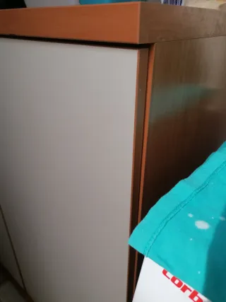 Armario bajo 2 puertas madera muy espacioso