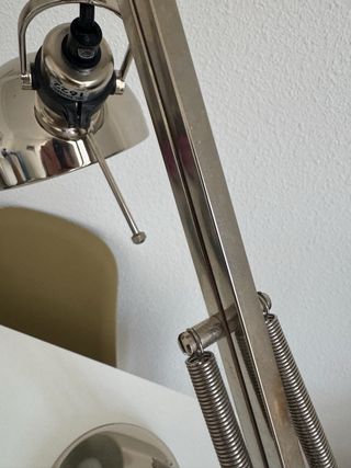 Flexo de escritorio metálico plateado