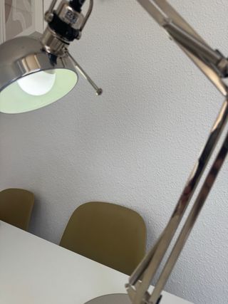 Flexo de escritorio metálico plateado