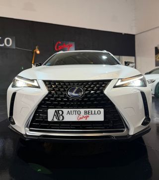 Lexus UX 2022