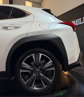Lexus UX 2022