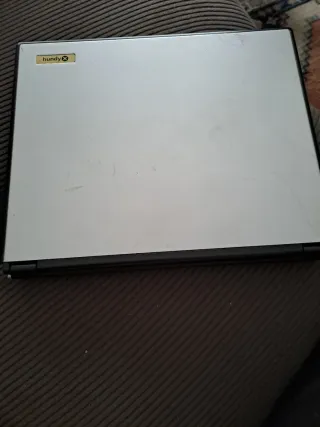 Portátil Hundy Negro/Gris 14"