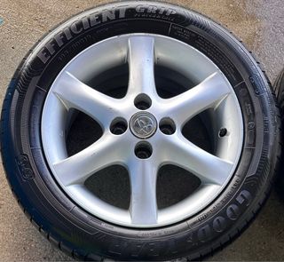 Llantas 15” Toyota Corolla 4x100