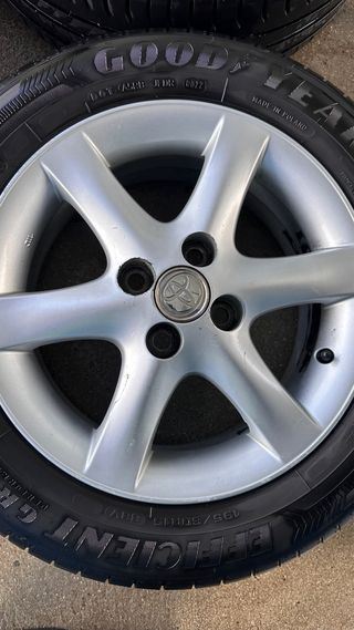Llantas 15” Toyota Corolla 4x100