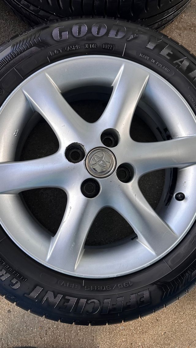 Llantas 15” Toyota Corolla 4x100