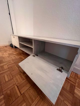 Mueble TV restaurado madera