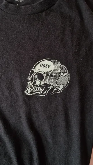 Camiseta Obey Calavera Rock Style Negra