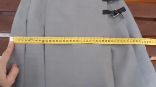 Minifalda colegiala. Minifalda de uniforme.