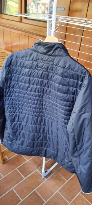 Giacca imbottita leggera blu