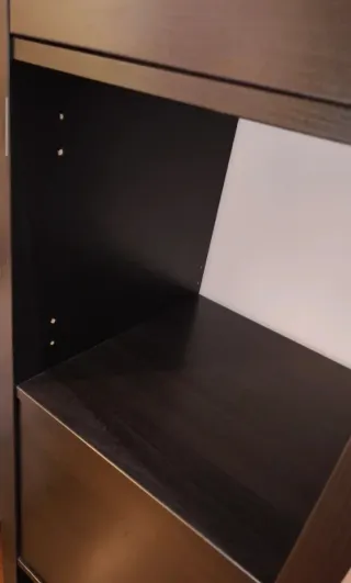 Estantería Kallax Ikea Negra y Roja