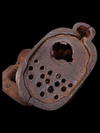 Hucha americana de hierro fundido, funcionando...