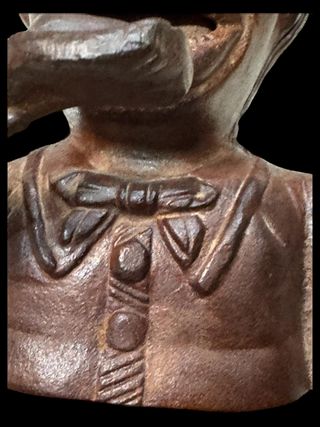 Hucha americana de hierro fundido, funcionando...