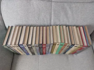 22+1 libros de la colección Otros Mundos + regalo