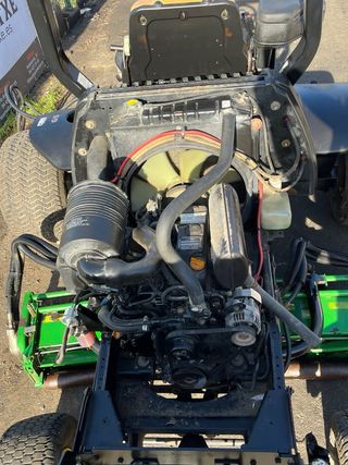 Cortacésped John Deere 3225 C