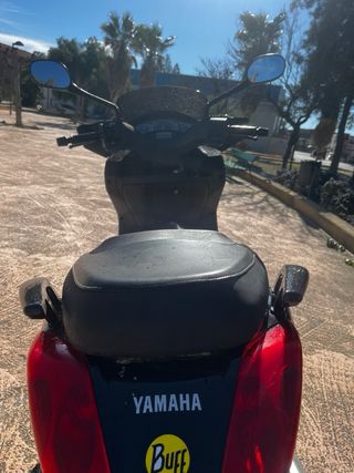 Yamaha Xmax 250 Negra/Gris 37.500kms como nueva