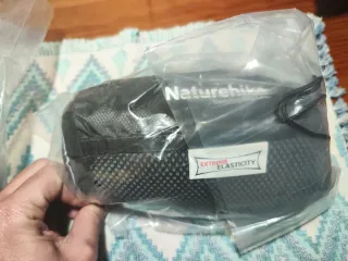 Luz Frontal LED Recargable y Sleeping Bag Liner