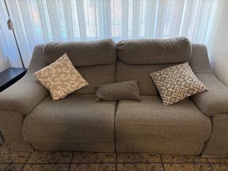 Sofá reclinable automático gris
