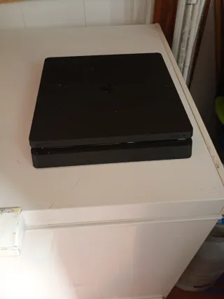PS4 Slim Sony Negra