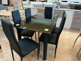 Mesa comedor Negra + 6 Sillas poli piel! Nuevoss