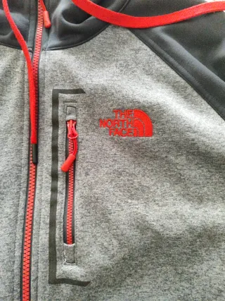 Sudadera The North Face Gris y Rojo