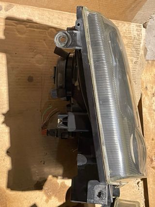 Faros delanteros para Nissan Terrano 2