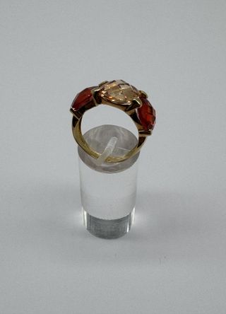 01-0002 ANILLO ORO PIEDRAS DE COLOR