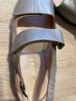 Sandalias Beige y Plateadas Mujer  Fabricada Españ