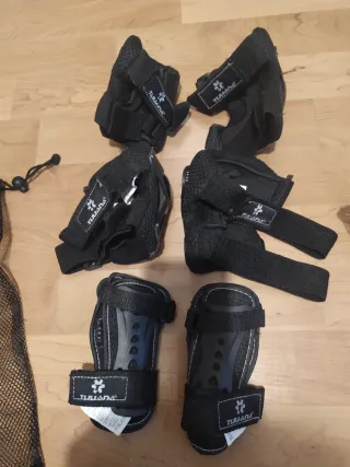 Dispongo de 2 Set Protección Patines/Skate Niños