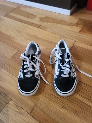 Zapatillas Nike Negras y Azules Vans negras,camper