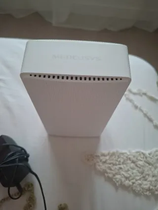 Router 4G LTE AC1200 Mercusys MB130-4G