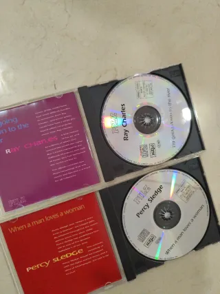 Lote 2 CDs Funk/Soul: Ray Charles, Percy Sledge