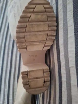 Botines Beige Tacon Grueso