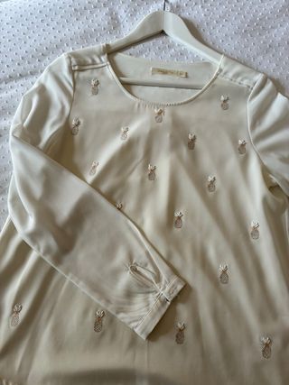 Blusa Grace & Mila Piñas Talla M