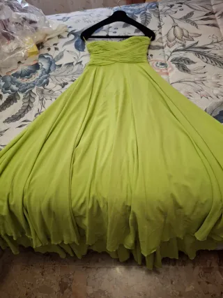 Vestido largo Pronovias verde