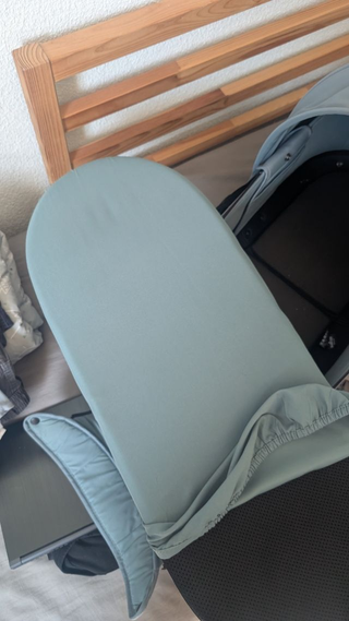 Capazo Yoyo Babyzen Stokke azul cielo funda lluvia