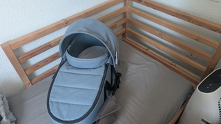 Capazo Yoyo Babyzen Stokke azul cielo funda lluvia