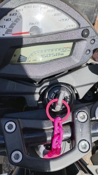 Kawasaki ER-6n Blanca