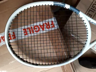 1 Babolat Pure Strike VS 295g